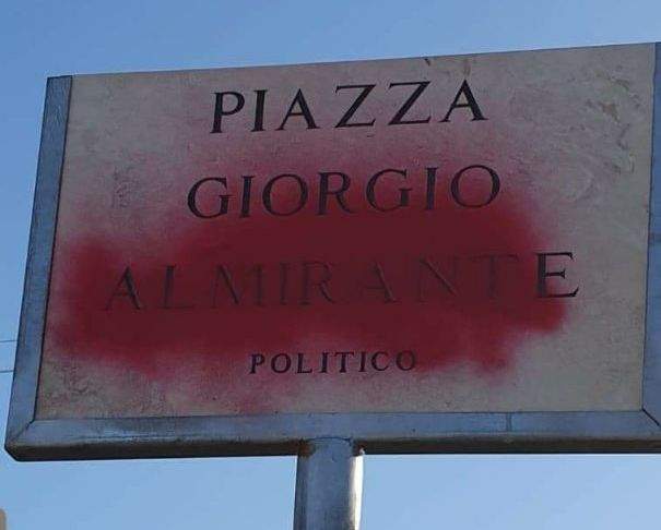 Giorgio Almirante vernice Giorgio Almirante vernice