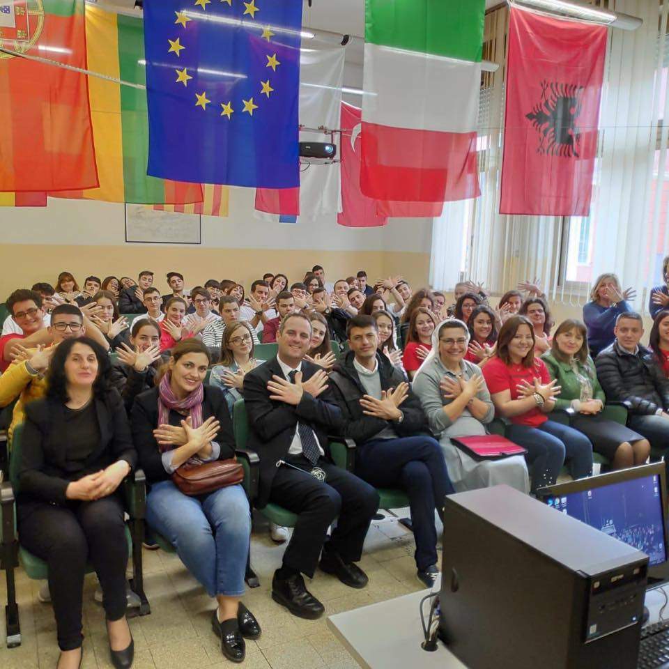 Battilocchio Albania