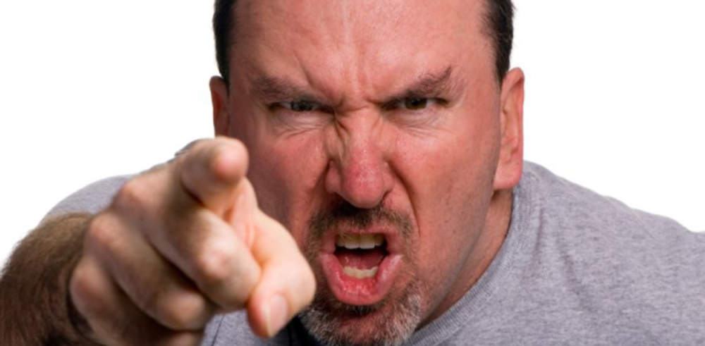 Se la politica insulta non si può pretendere educazione dai nostri figli