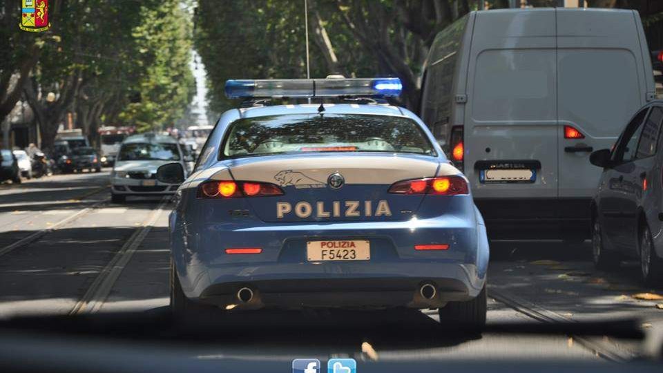 cropped-polizia-auto-volanti.jpg
