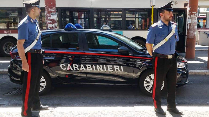 cropped-I-Carabinieri-di-pattuglia-al-Terminal-Anagnina.jpg