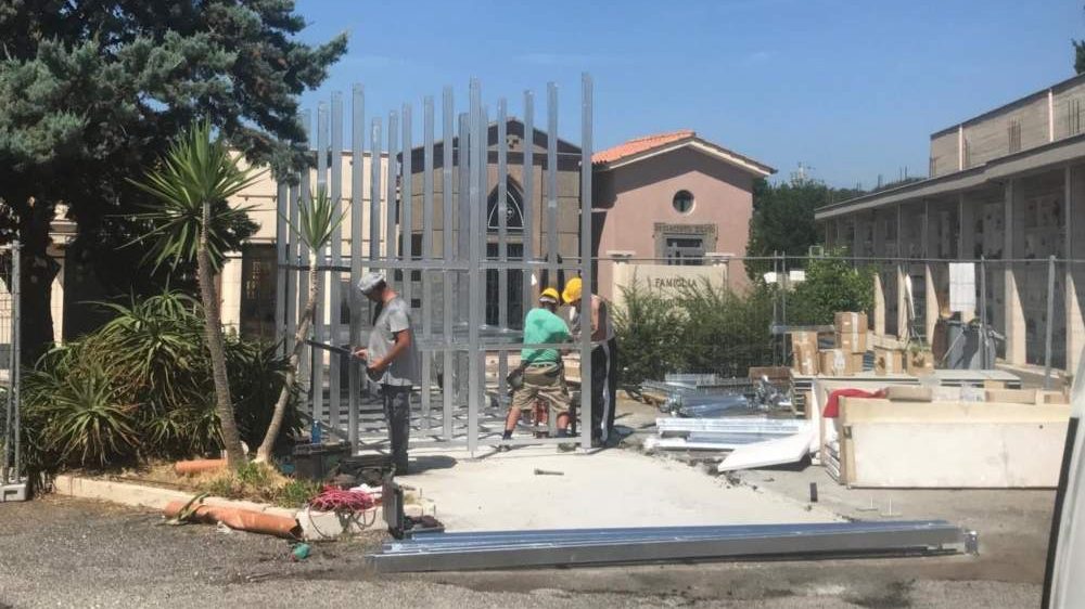 cimitero-santa-marinella-loculi-prefabbricati-1.jpg