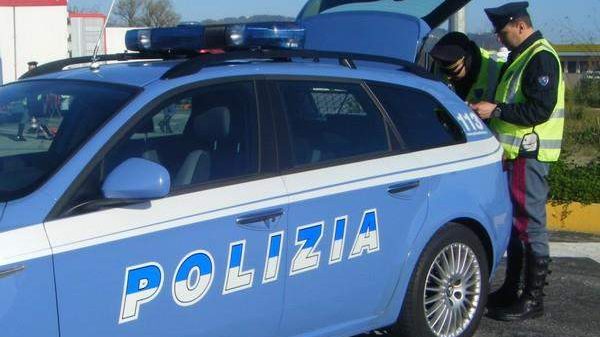 cropped-polizia-stradale-polstrada-tir-1.jpg -polizia-stradale-polstrada-tir.jpg