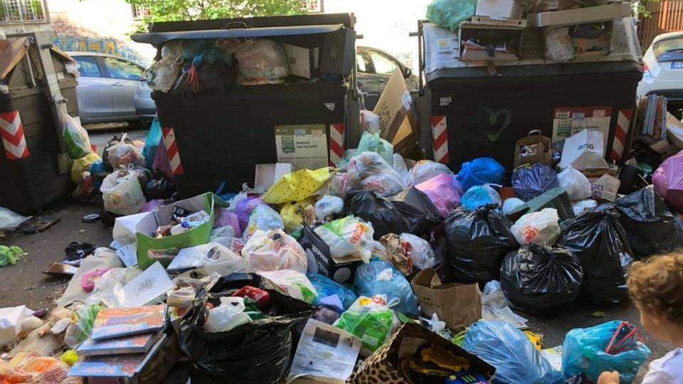 cropped-rifiuti-roma1-1.jpg