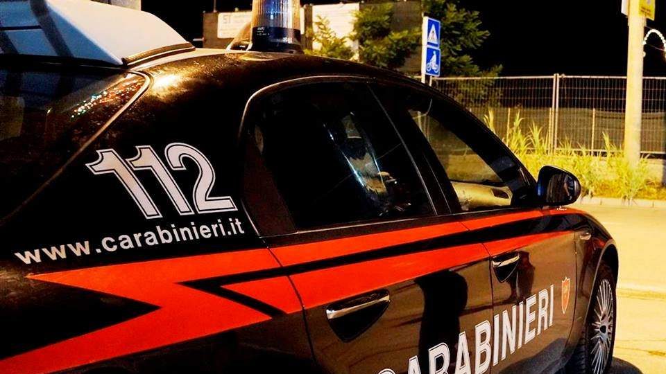 cropped-carabinieri-gazzella-auto-4.jpg
