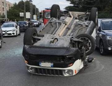 2BC5C3C6-56EA-4EAA-B414-8152F1EF36E1