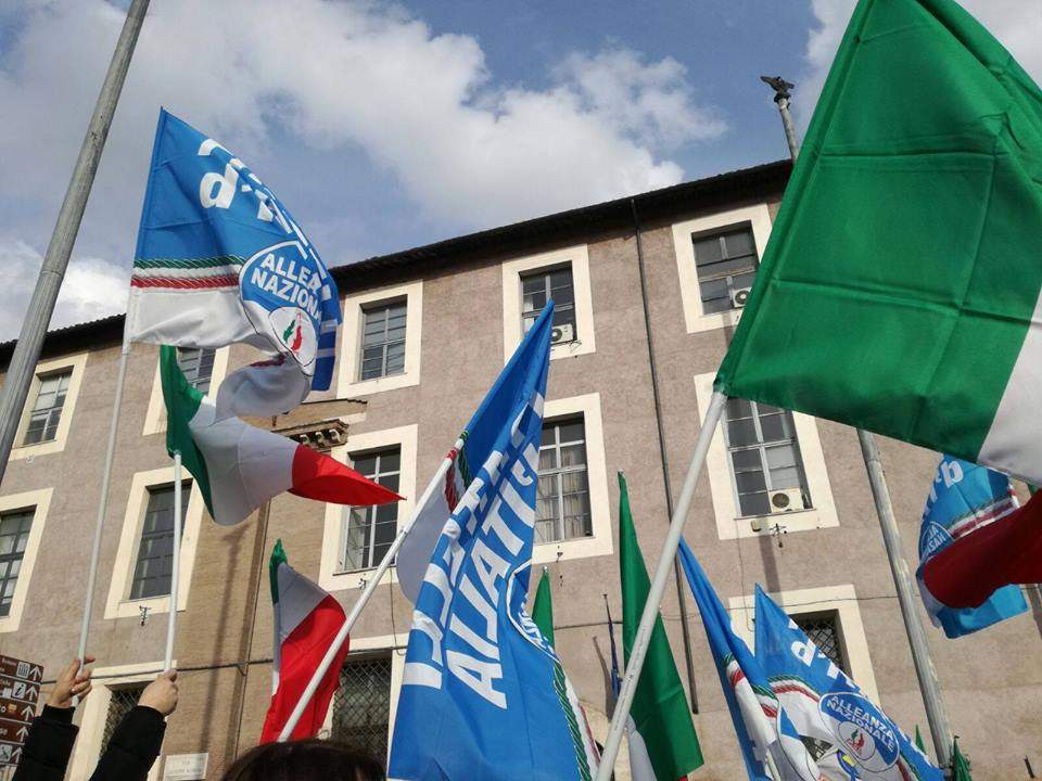 fdi fratelli italia bandiere