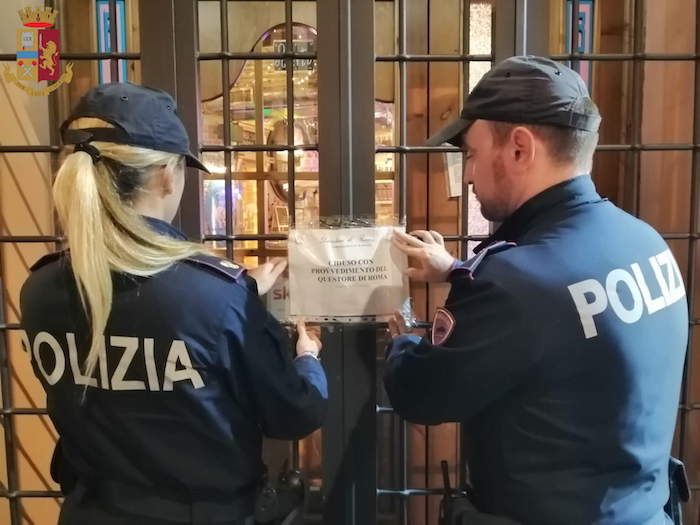 locael Trastevere licenza sospesa