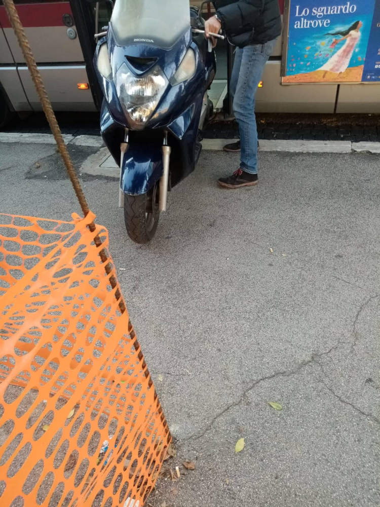 scooter sul bus