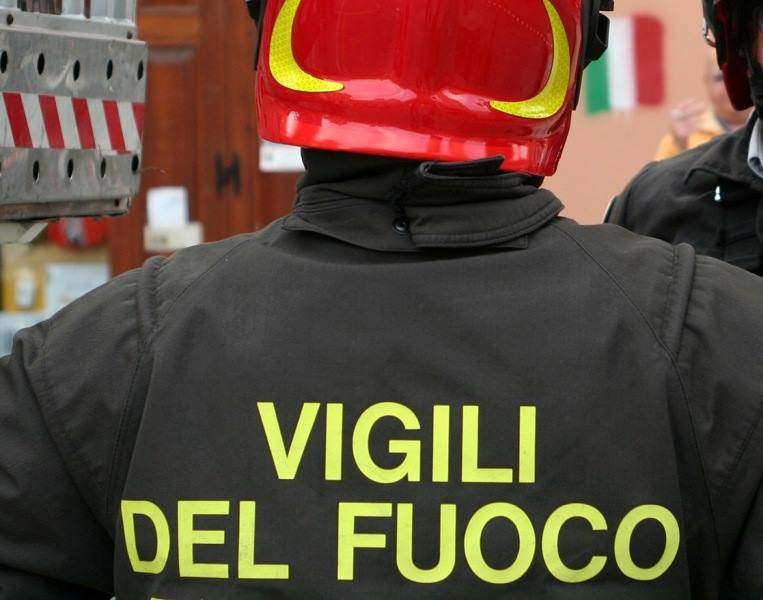 vvf vigili fuoco generica vvf vigili fuoco generica
