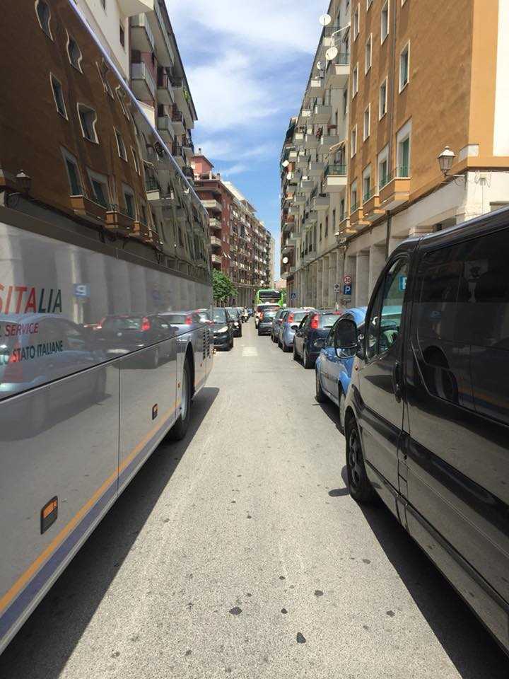 bus caos corso marconi civitavecchia 2