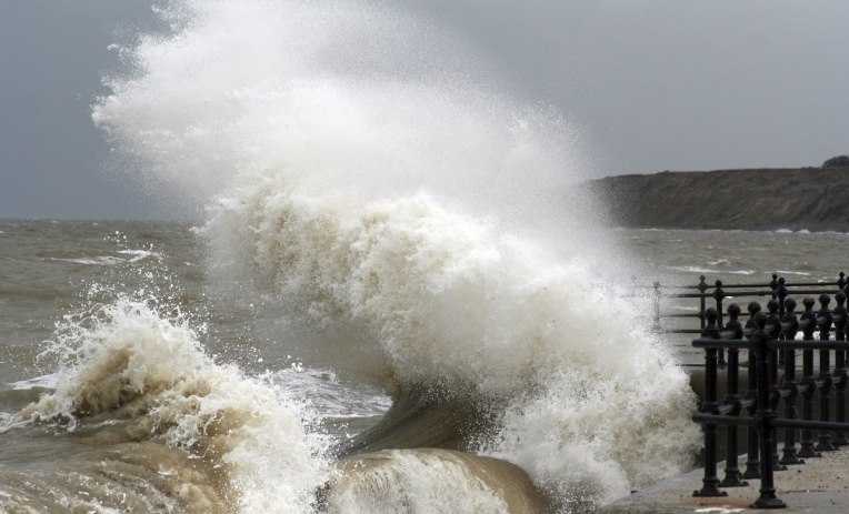 Mareggiate, presidente regionale Sib Marzoli: “Solidarietà alle aziende del litorale laziale”