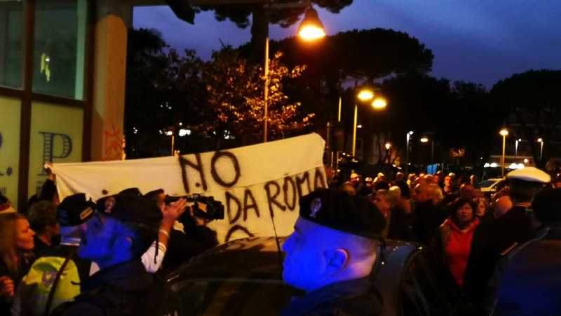 salvini comune civitavecchia contestazione