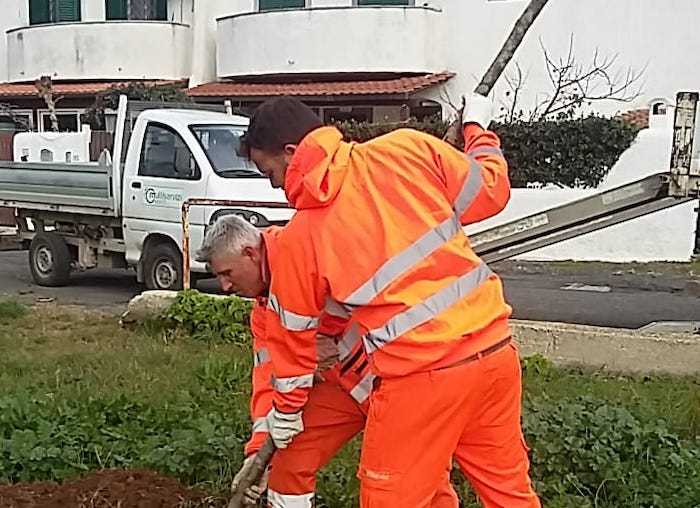 OPERAI MULTISERVIZI 2 (2) OPERAI MULTISERVIZI 2 (2)