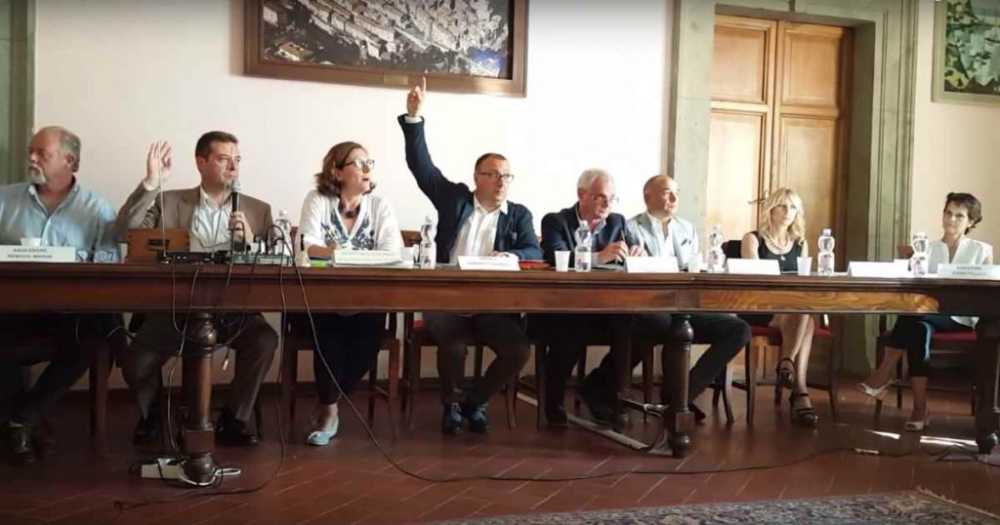 Tondinelli-e-consiglio-comunale-bracciano