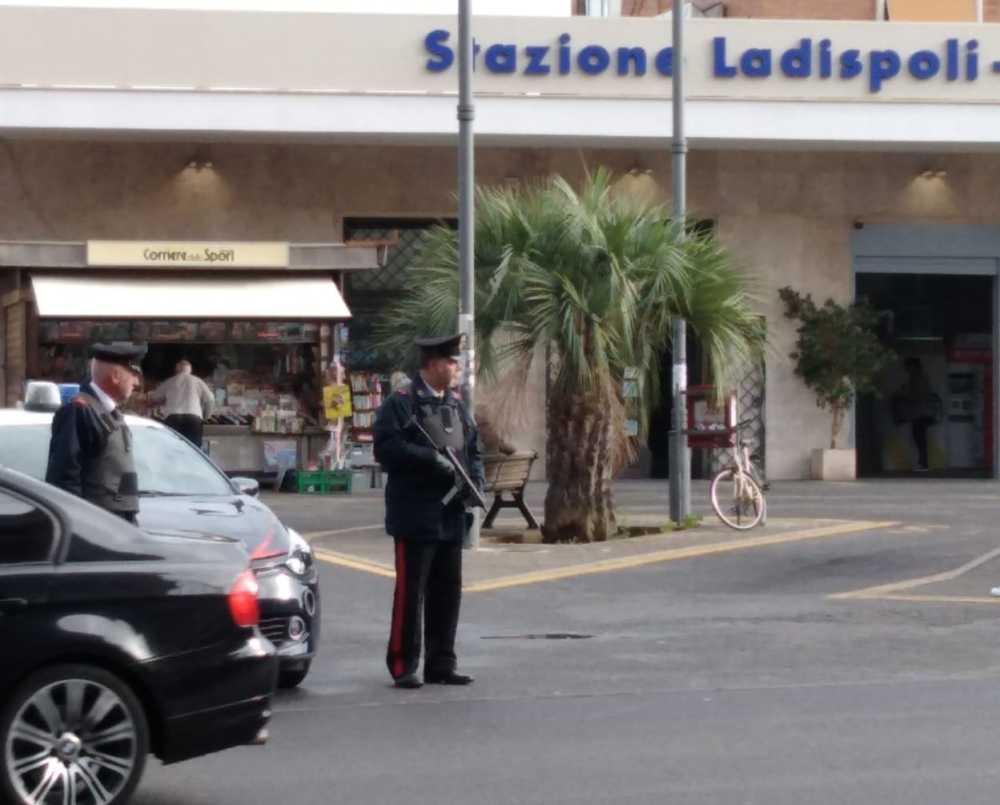 carabinieri ladispoli posto blocco stazione (1)
