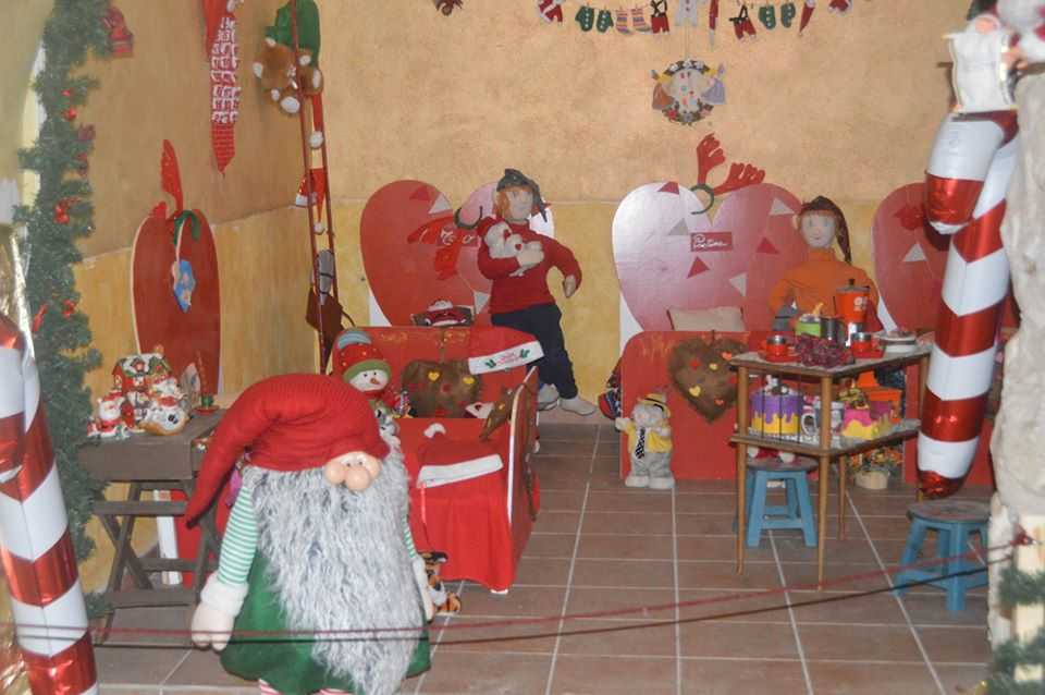 Foto Casa Di Babbo Natale.Tarquinia Ultimi Giorni Per La Casa Di Babbo Natale Terzo Binario News