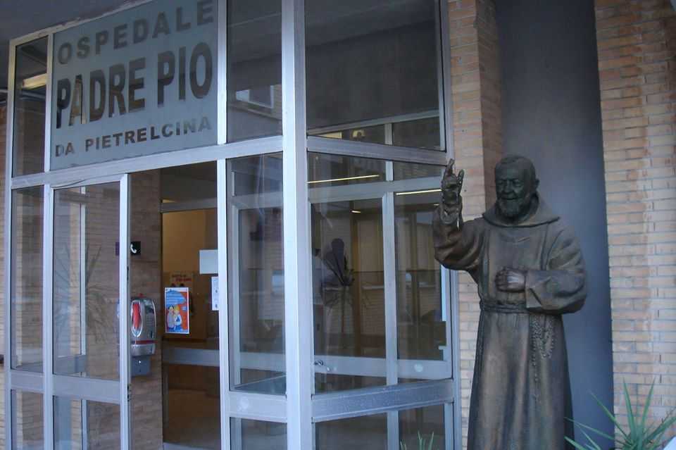 In dimissioni ma è positiva: si scoprono 4 casi al Padre Pio di Bracciano