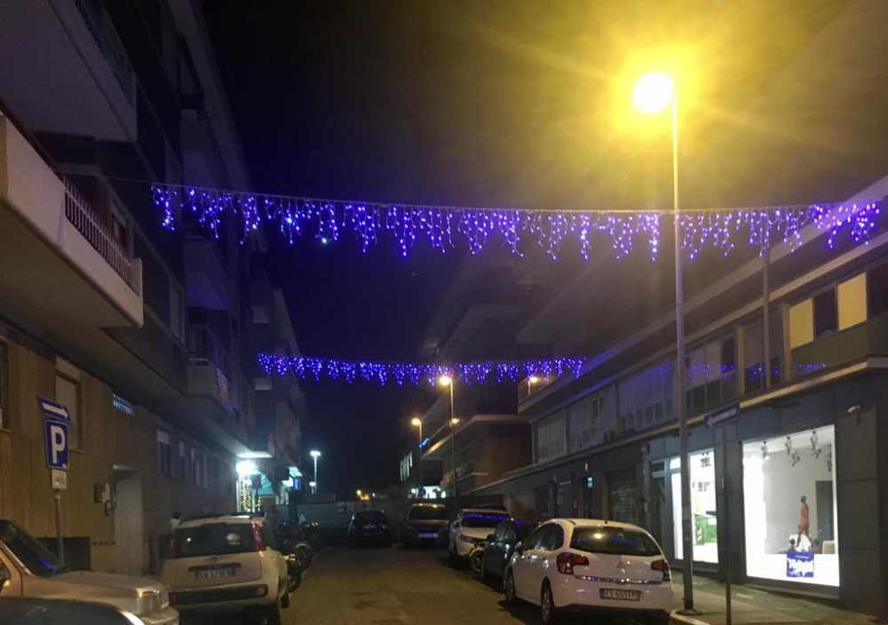 via battisti luminarie civitavecchia 1