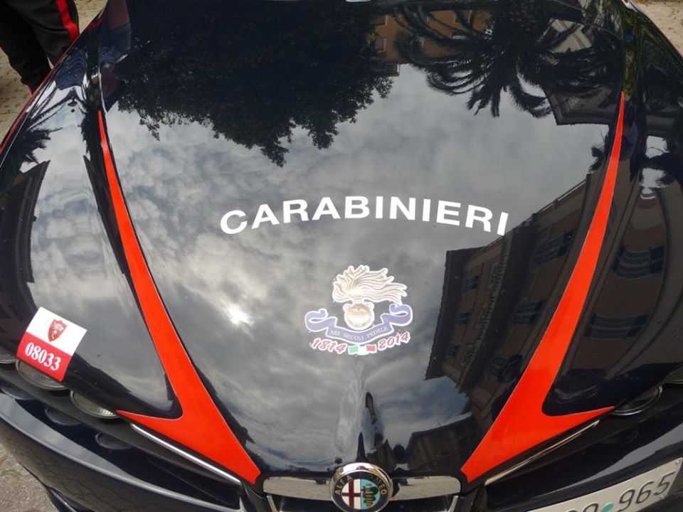 carabinieri auto