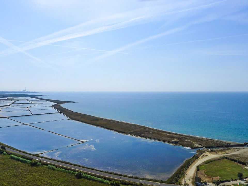 saline saline