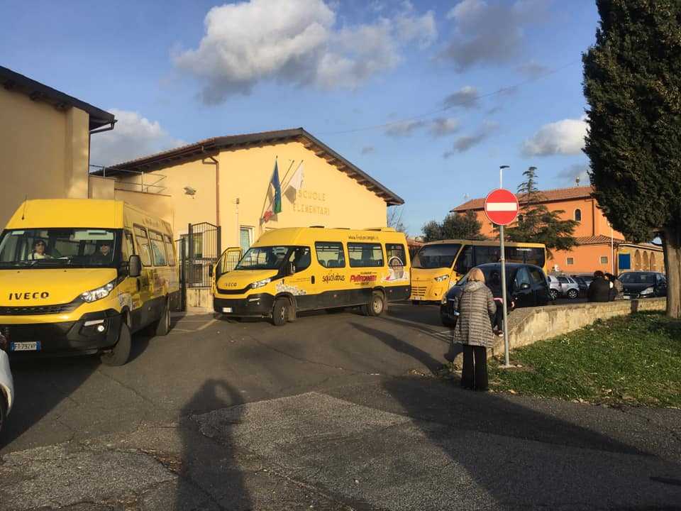 scuolabus cerveteri scuolabus cerveteri