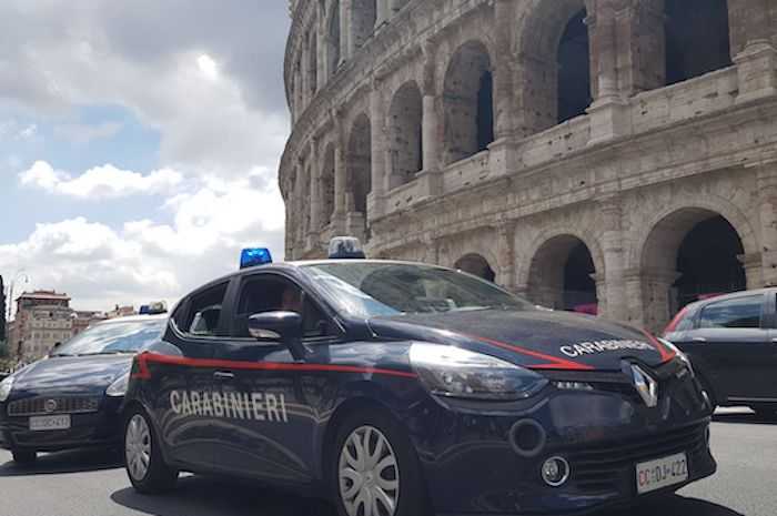 carabinieri colosseo