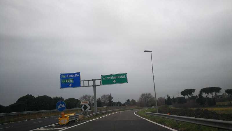 Da stanotte sulla A12 tre giorni di chiusure a Torrimpietra