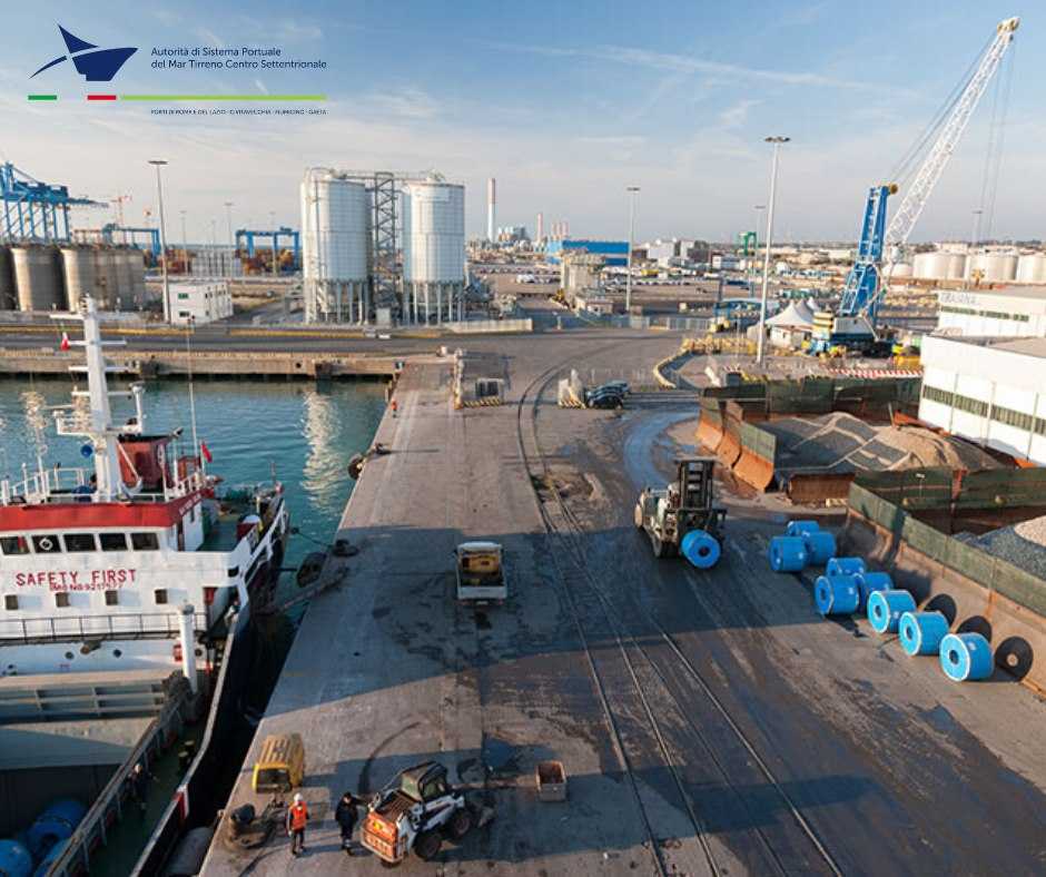 binari porto civitavecchia