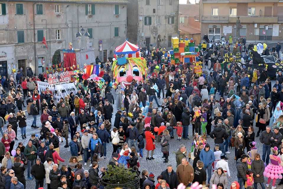 Allumiere si colora per il Carnevale: domenica 8 febbraio sfilano i carri allegorici