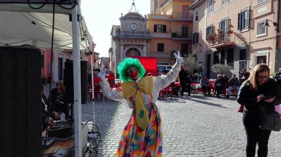 Doppia festa di carnevale nel centro storico di Cerveteri, domani e domenica maschere e coriandoli in piazza