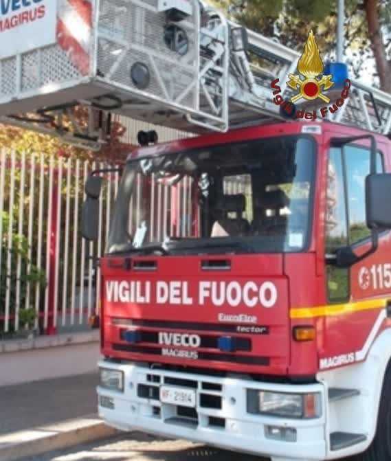 autoscala vigili fuoco vvf