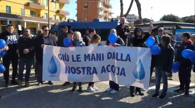 La farsa della manifestazione contro Acea ATO2
