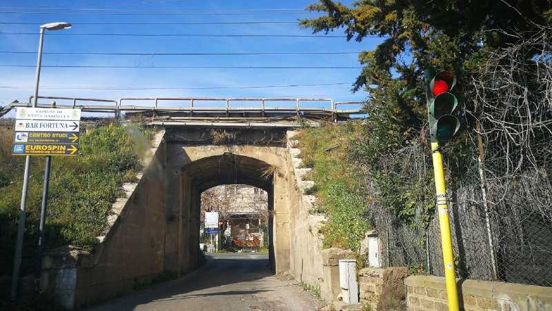 valdambrini ponte ferrovia santa marinella semaforo ponte ferrovia santa marinella semaforo