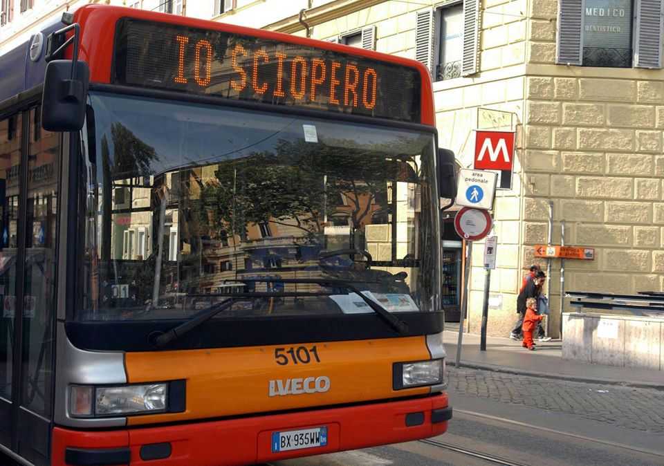 sciopero bus 4 sciopero bus 4