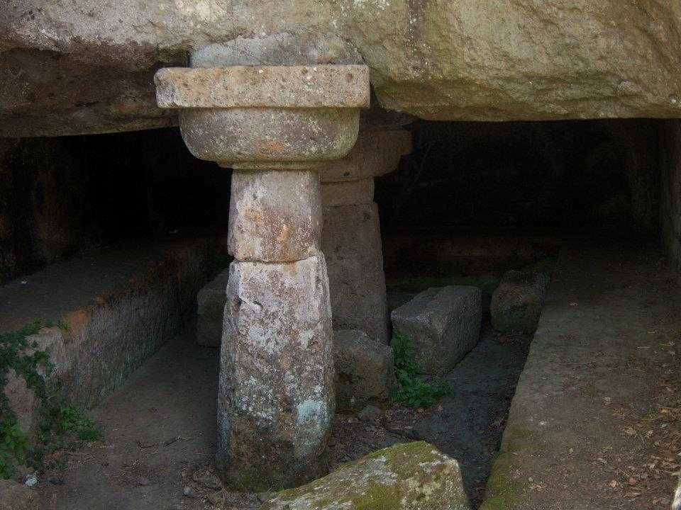 “tombe cerveteri banditaccia 1ho depositato una interrogazione urgente sugli interventi di valorizzazione delle aree archeologiche della Necropoli della Banditaccia, situata nel Comune di Cerveteri, e in particolare sulle opere di realizzazione del “Passaggio di Lawrence”: un percorso da realizzare su area privata ma che ancora sembrerebbe senza atto convenzionale con il Comune. Siamo di fronte a una situazione infrastrutturale molto complessa e delicata, sulla quale deve essere fatta immediata chiarezza, come richiedono anche i consiglieri comunali di Cerveteri, Salvatore Orsomando e Aldo De Angelis che da tempo seguono la questione. Per questa ragione, ho deciso di chiedere al presidente Zingaretti e all’assessore regionale competente se siano a conoscenza dei fatti esposti e quali azioni possano essere eventualmente poste dalla Regione Lazio al fine di verificare l’impegno dei fondi spesi sulla area privata, relativa al “Passaggio di Lawrence”, e la regolarità dei progetti e dei costi per la loro realizzazione in relazione ai Finanziamenti Pubblici Regione Lazio-Programma POR FESR Lazio 2007-2013. Servono risposte chiare e convincenti”. Così, in una nota, il consigliere regionale del Lazio e responsabile nazionale Organizzazione di Cambiamo con Toti, Adriano Palozzi. tombe cerveteri banditaccia 1