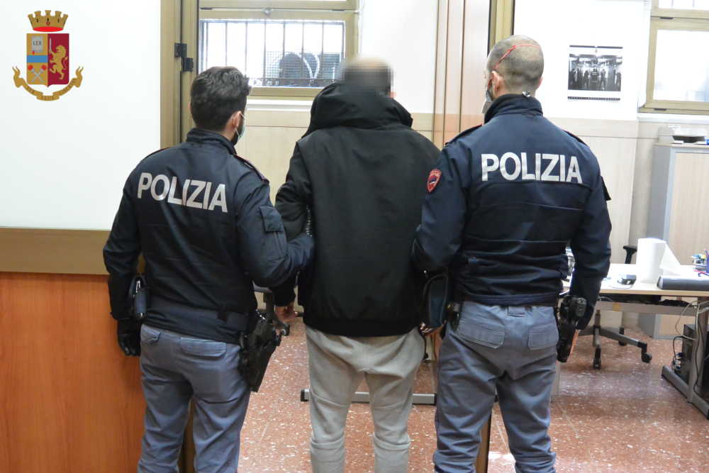 arresto polizia 2 arresto polizia