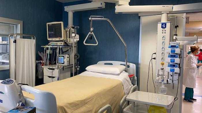 COVID SAN FILIPPO NERI 4 letti vuoti COVID SAN FILIPPO NERI 4