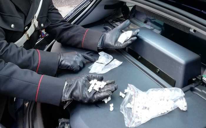 PROVINCIALE – Le dosi di cocaina sequestrate dai Carabinieri (2) PROVINCIALE - Le dosi di cocaina sequestrate dai Carabinieri (2)