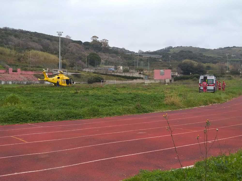 campo sportivo elisoccorso elicottero eliambulanza santa marinella (2)