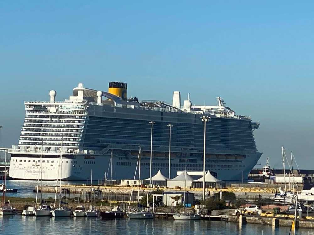 costa smeralda civitavecchia nave crociera portov1