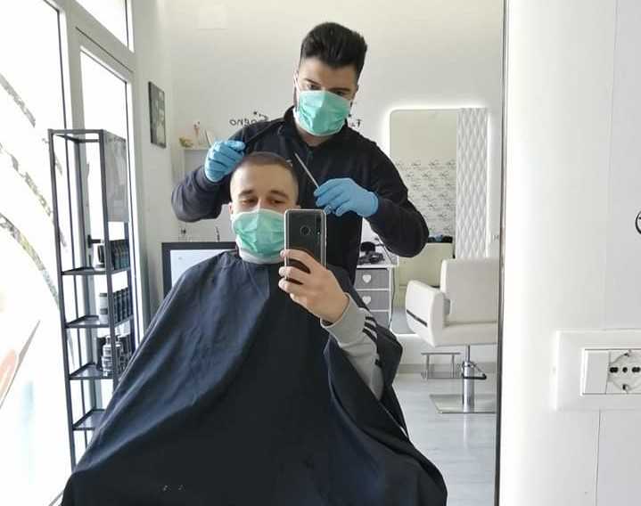 parrucchiere barbiere mascherina