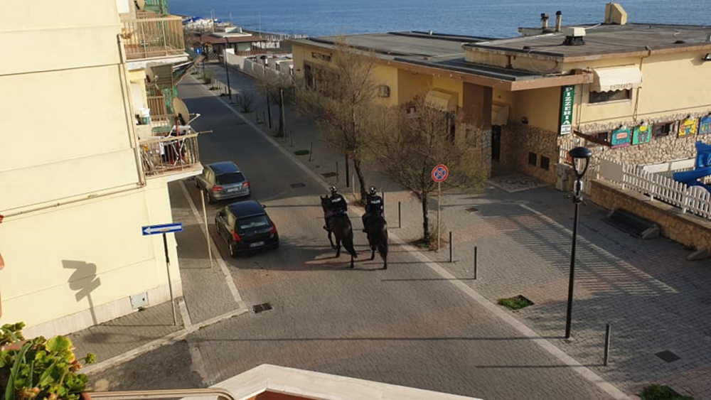 polizia a cavallo ladispoli 1