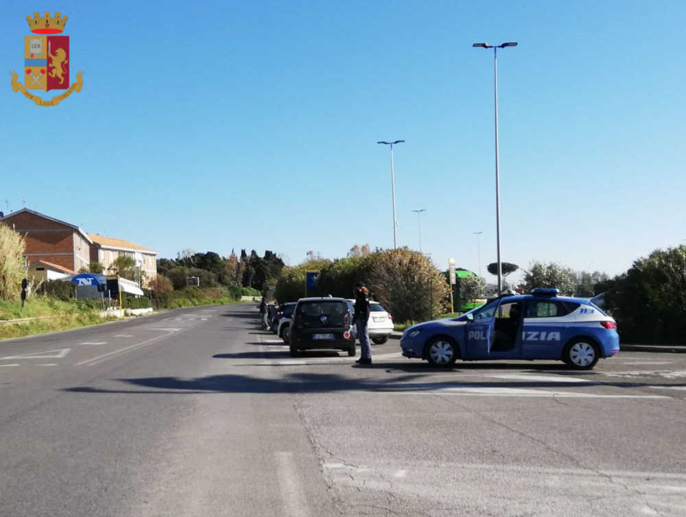 posti blocco polizia porticciol riva triano commissariato civitavecchia (3) posti blocco polizia porticciol riva triano commissariato civitavecchia (2)