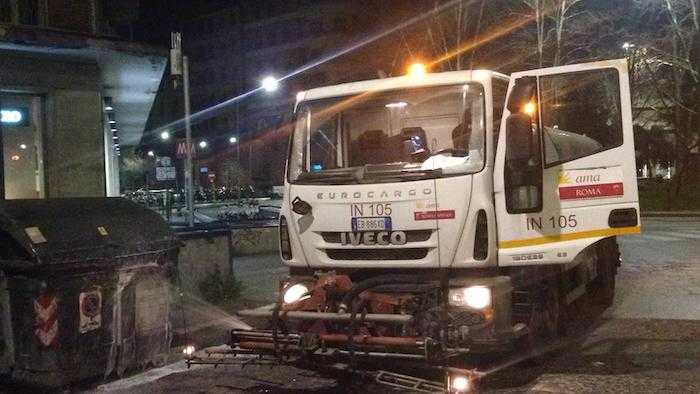 sanificazione cassonetti roma