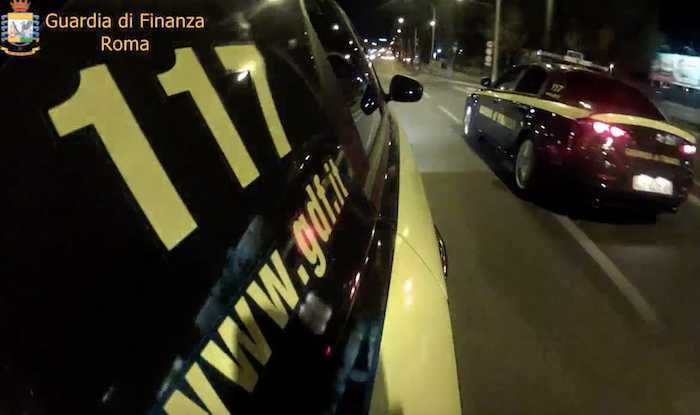 guardia finanza notte guardia finanza notte