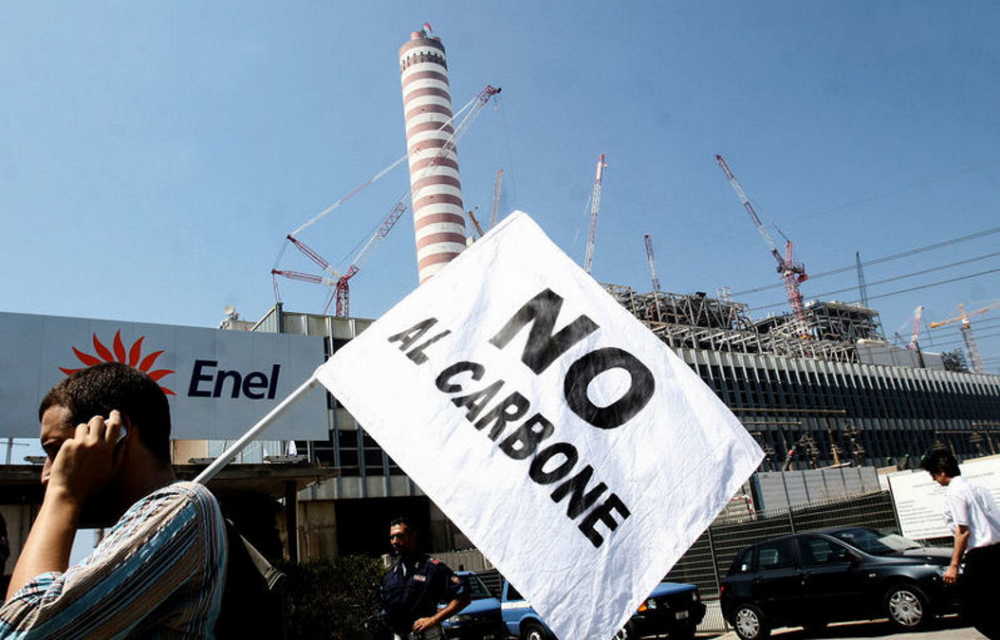 “La giusta transizione: solidarietà ai metalmeccanici e ai portuali di Civitavecchia”