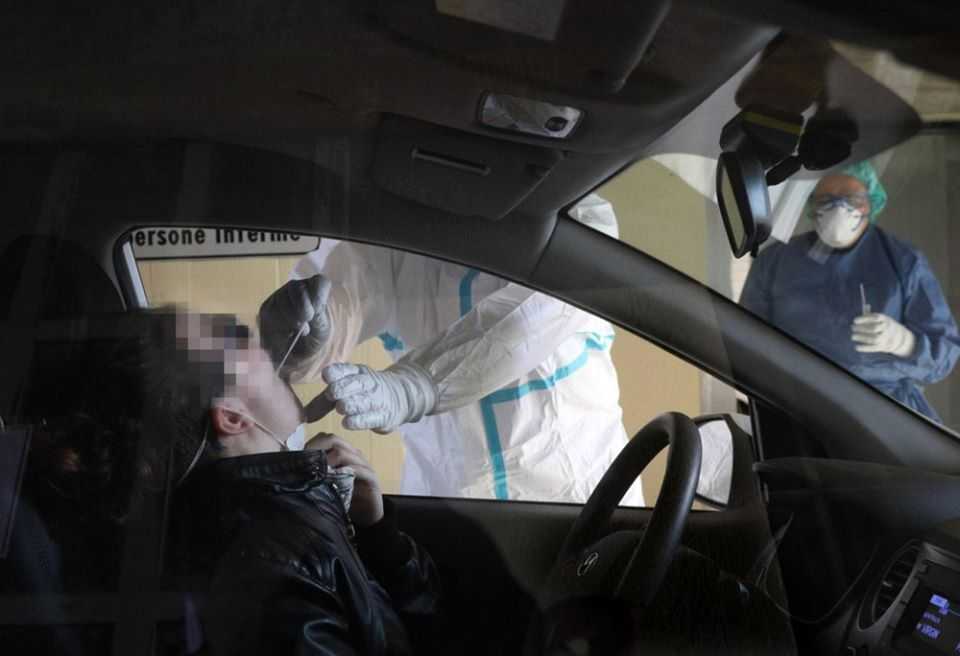 tamponi drive in astronauti coronavirus mascherine 5