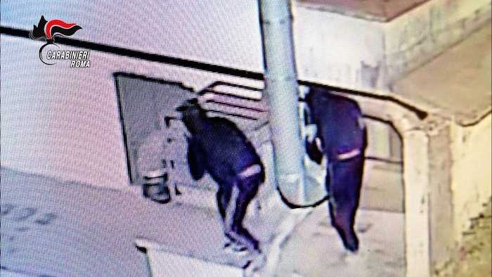 I ladri in azione (2) I ladri in azione (2)