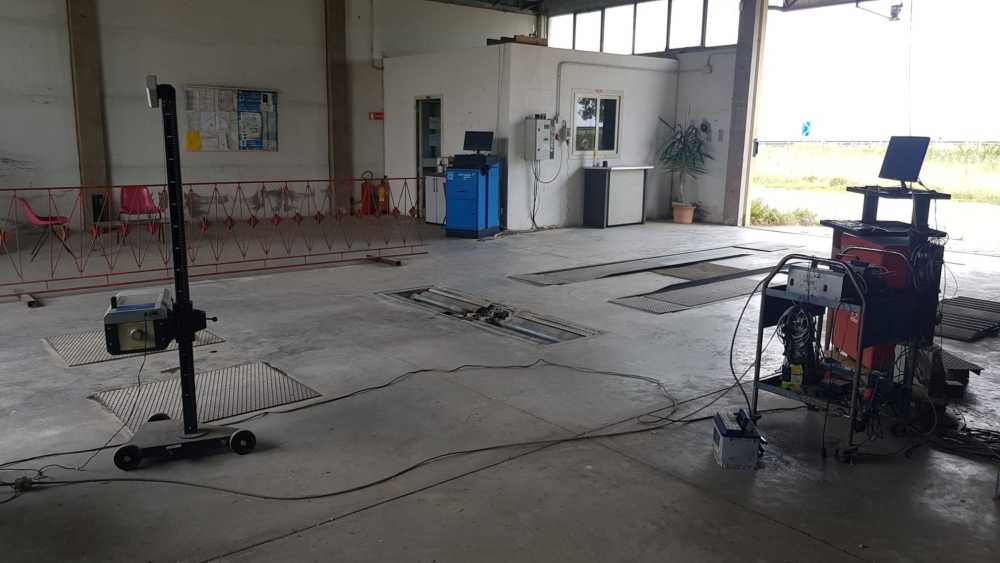 centri di revisione auto sono fermi